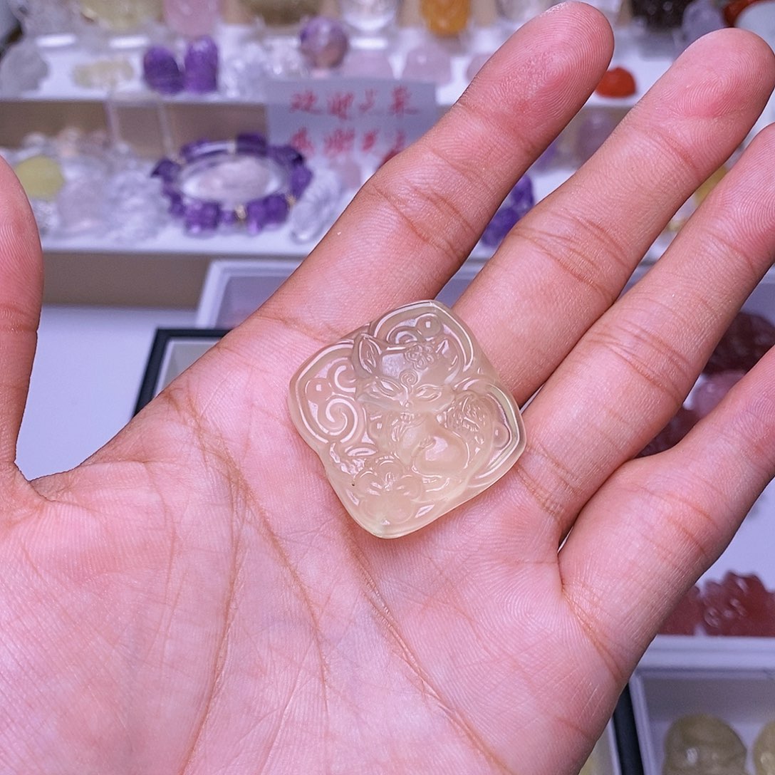 水晶颈饰未镶嵌迪***?黄水四方狐 手牌孔