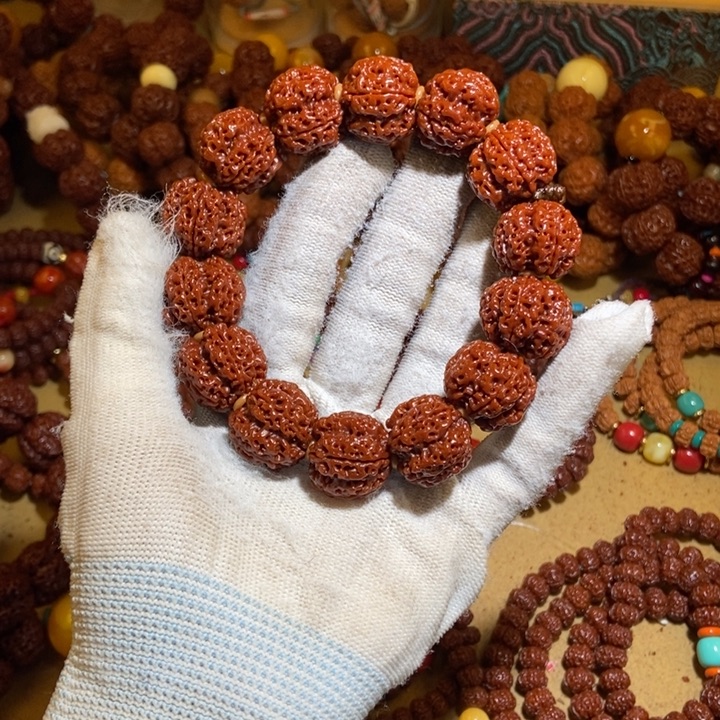 小***哥吊坠金刚菩提225玉化精挑