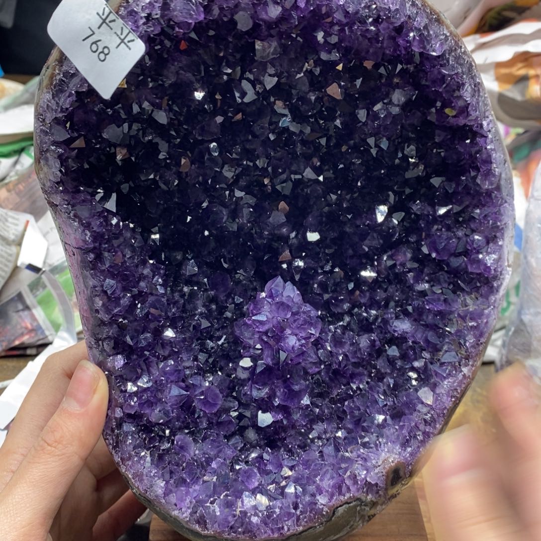 紫晶乌拉圭未镶嵌