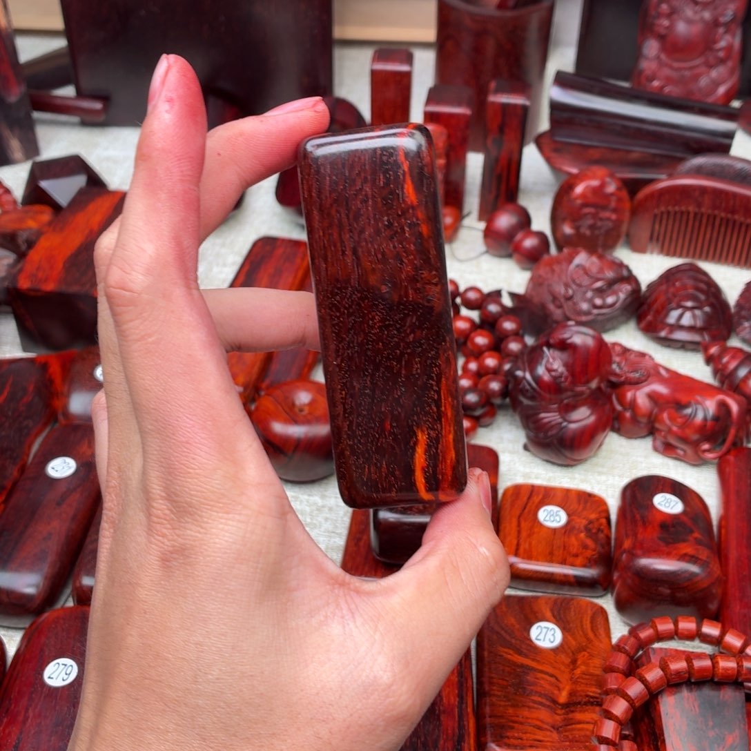 杨***柳檀香紫檀（小叶紫檀）