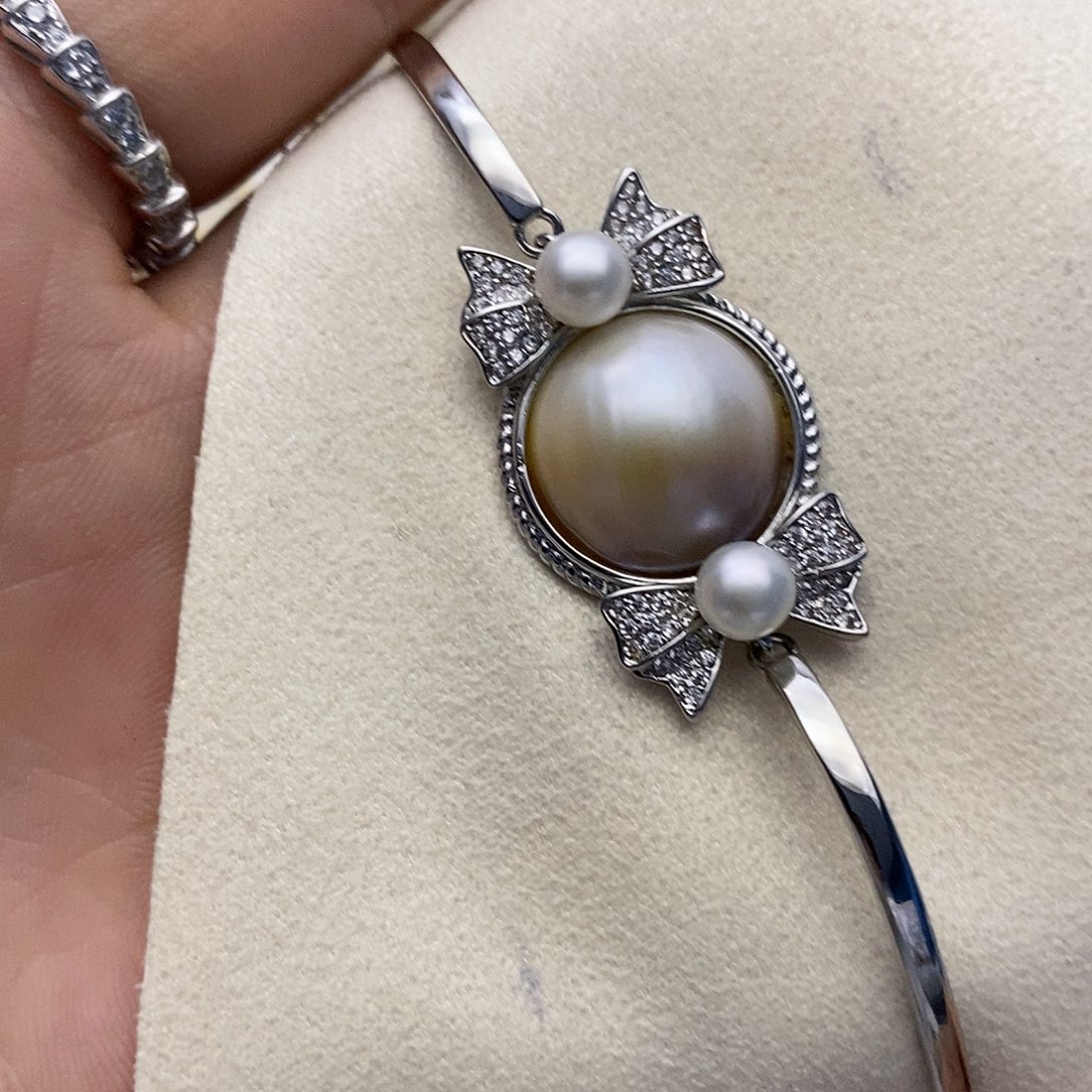 【闪购商品】拼合珍珠（马贝珠）手链合金