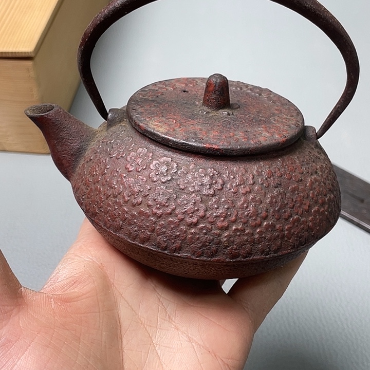 潮***馆海外中古物品一物一拍