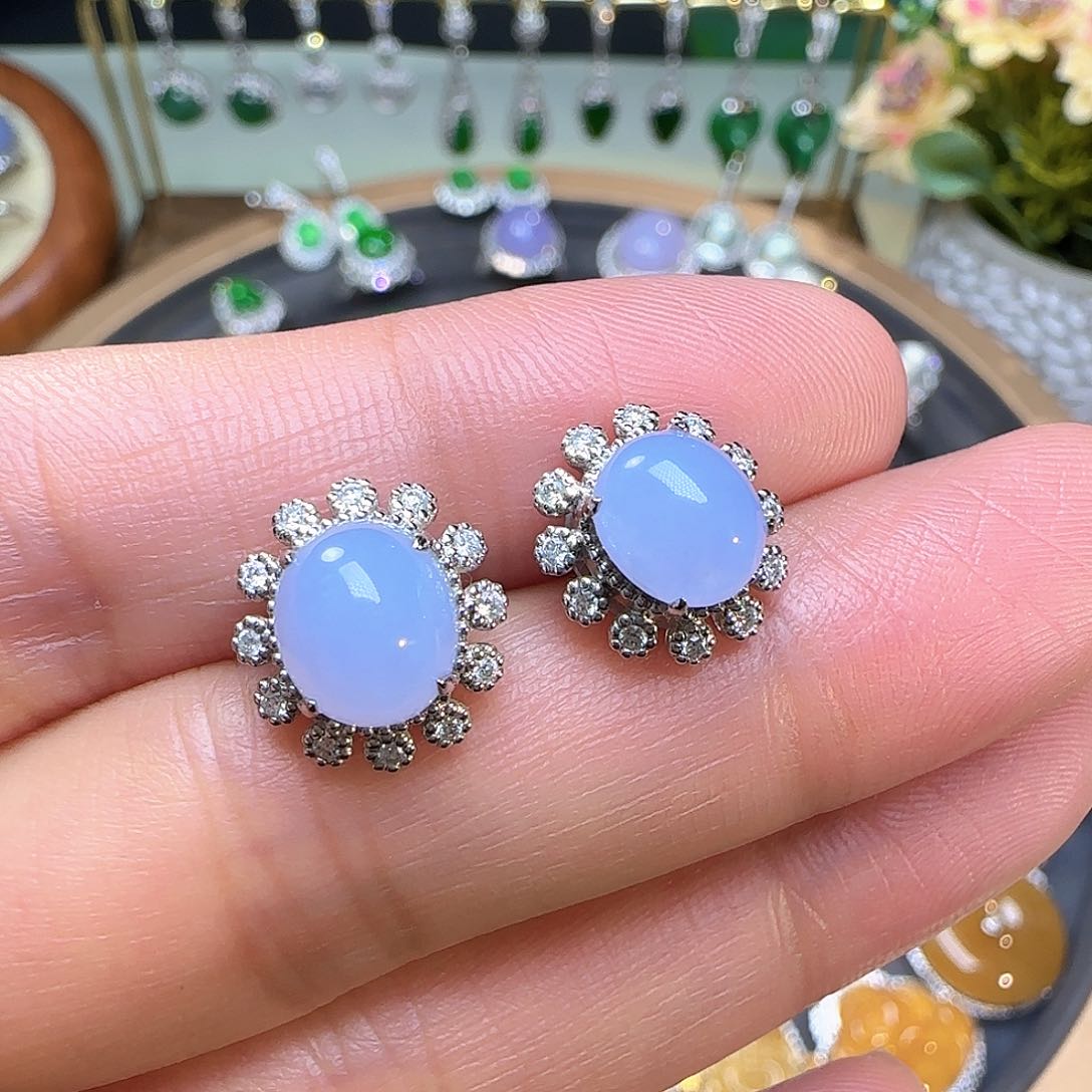 翡翠耳饰18K金镶嵌翡翠耳饰18K金镶嵌