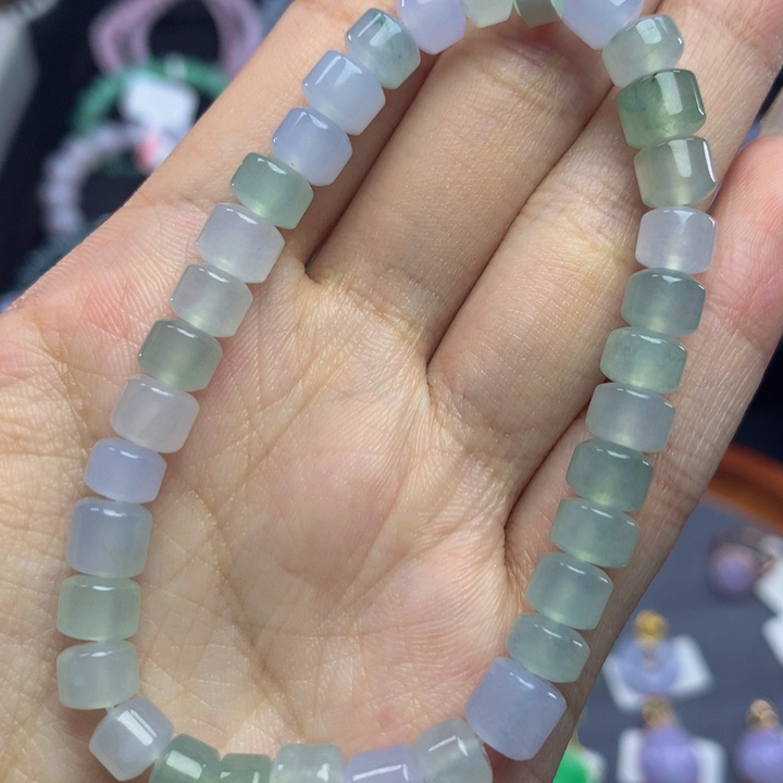 翡翠手链未镶嵌翡翠