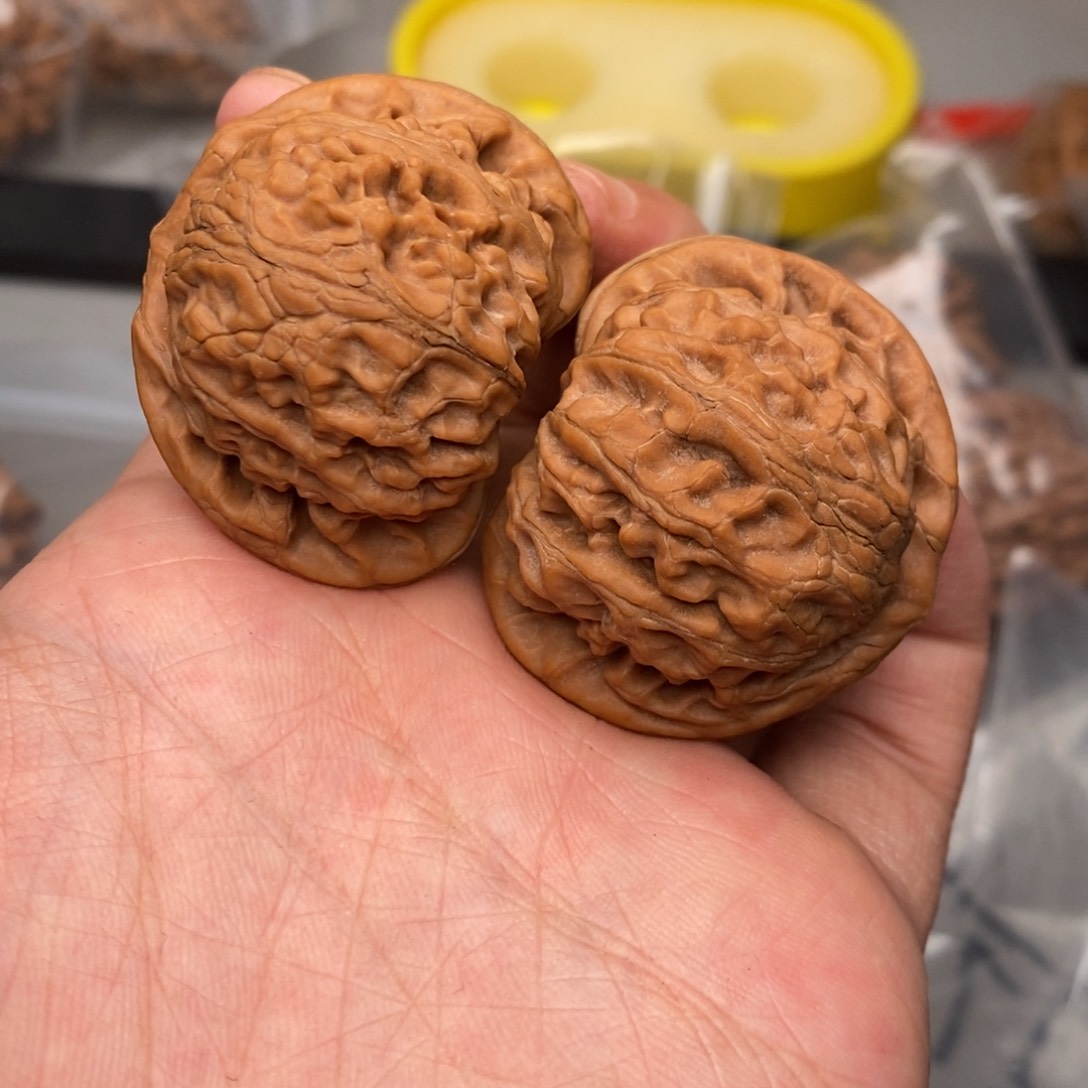 文玩核桃把件宫灯