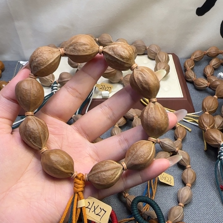 橄榄核吊坠梅林铁核文玩手串