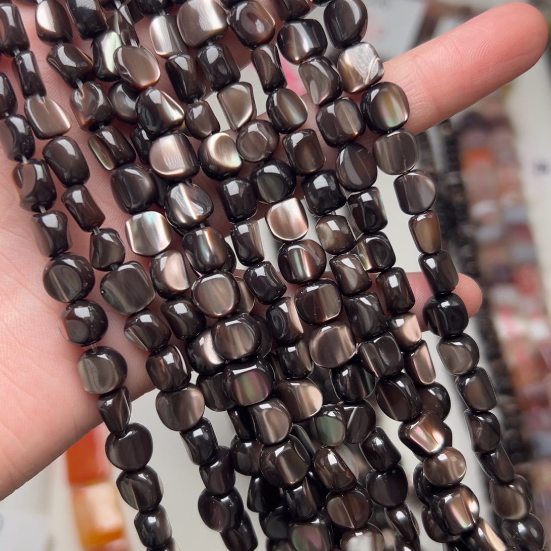 玛瑙/玉髓合金珠宝半成品K520。9mm黑金贝随形一条