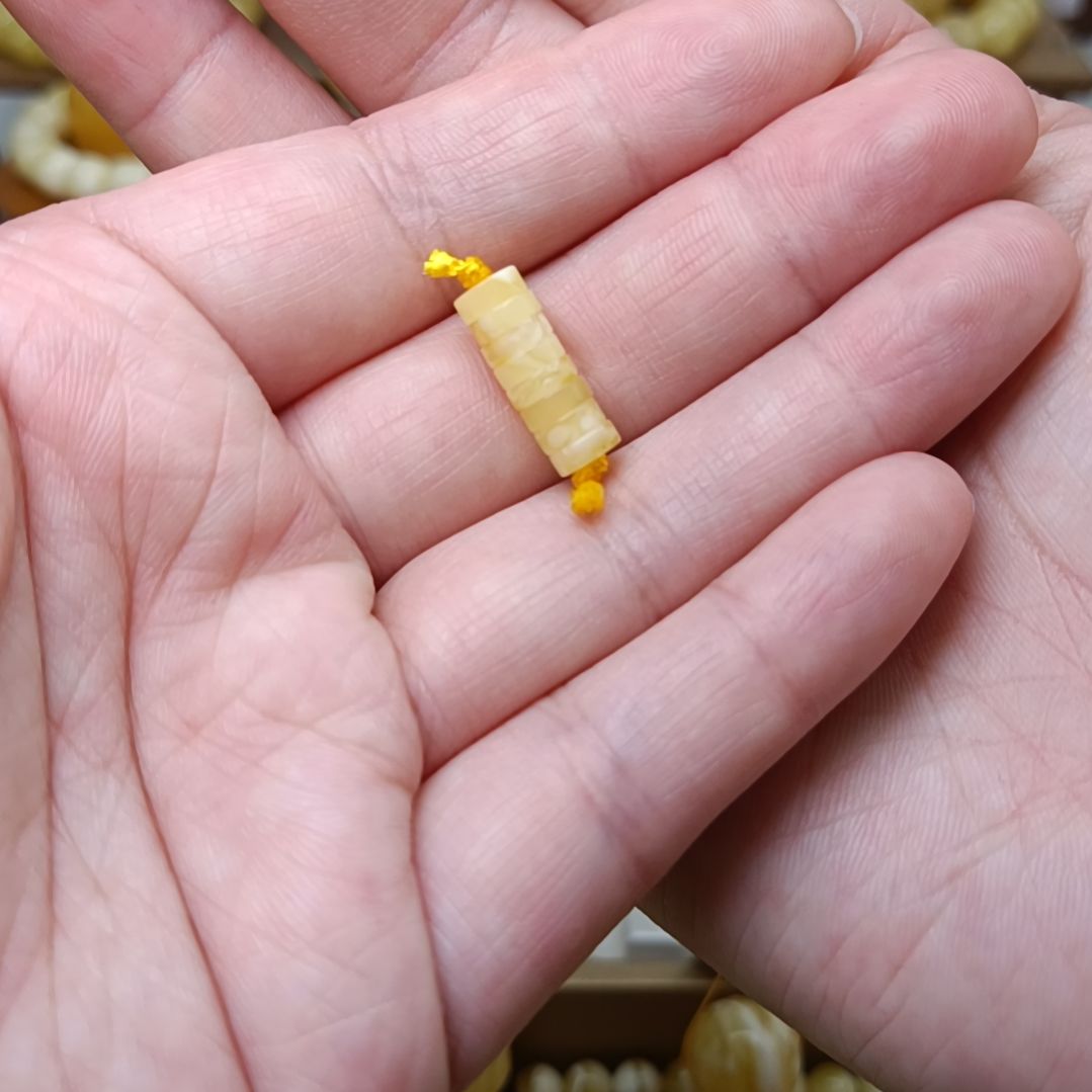 蜜蜡裸石未镶嵌掌5隔片