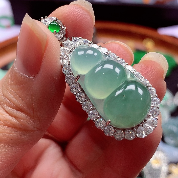 颈饰银S925镶嵌翡翠翡翠