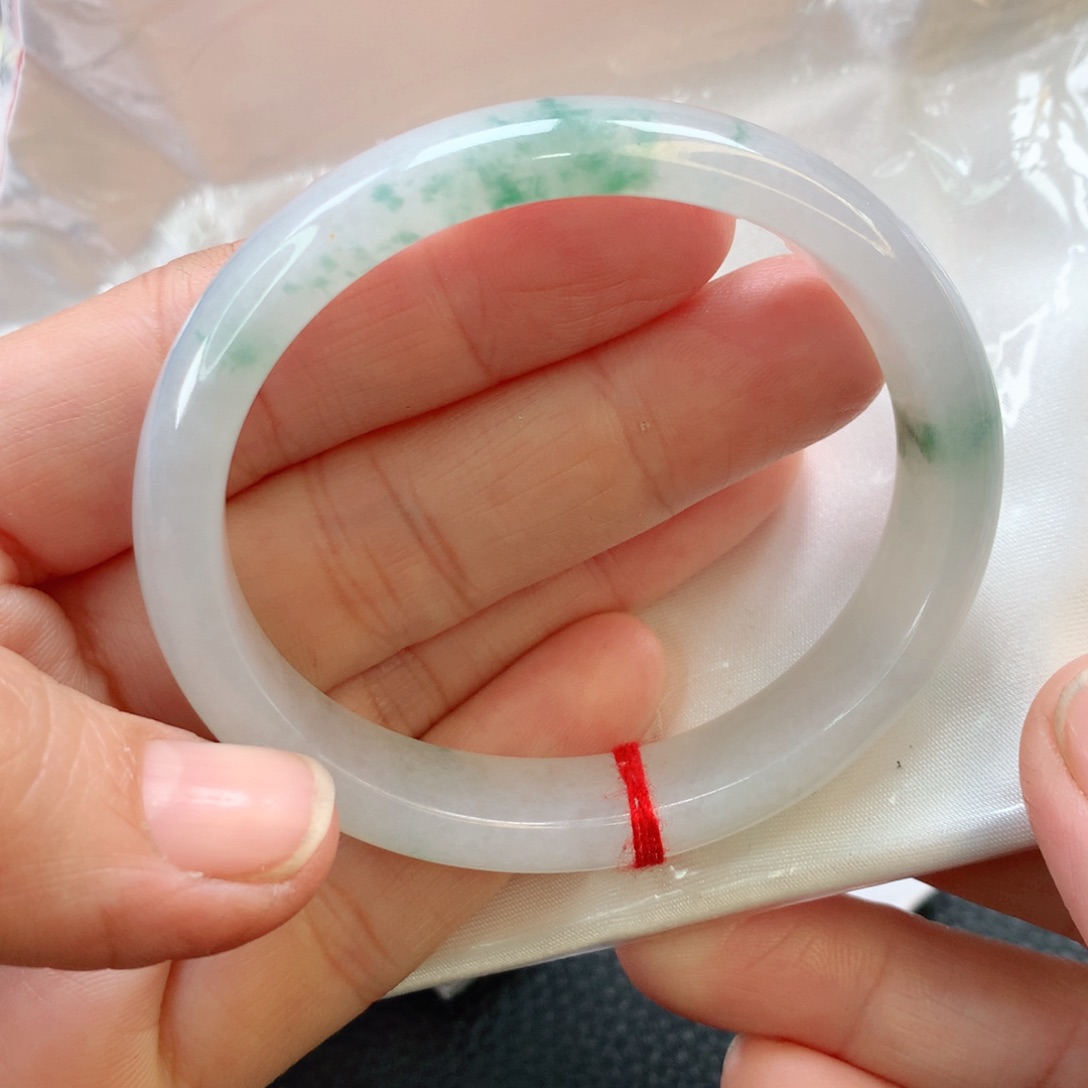 翡翠手镯未镶嵌54贵妃