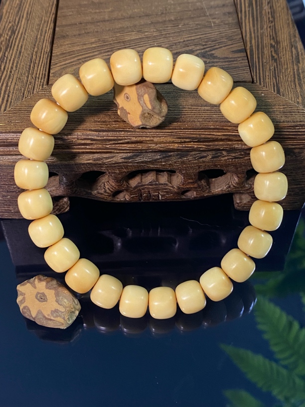 龙脊菩提单圈手串，自然老料无科技