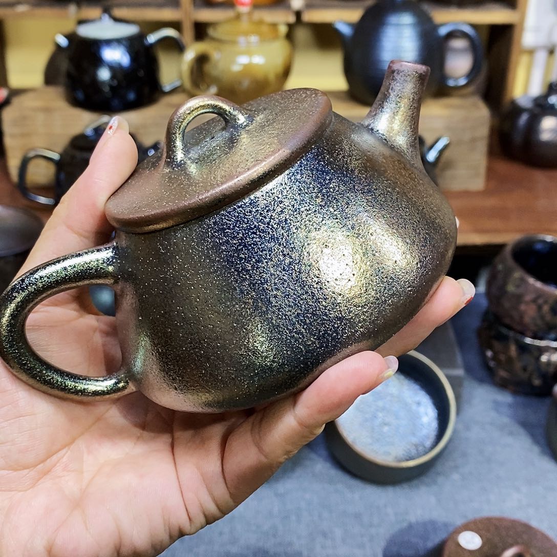 觀***己云南建水柴烧石瓢壶