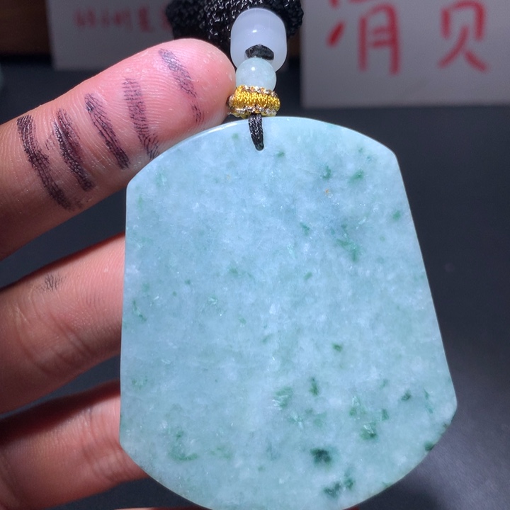 翡翠未镶嵌颈饰保真天然a货翡翠