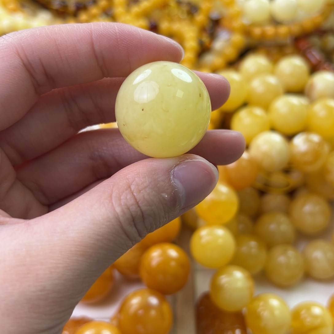 琥珀珠宝奇石未镶嵌