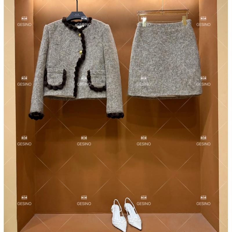 【悠悠】秋冬气质小香风时尚设计师休闲百搭套装 QD-2025078