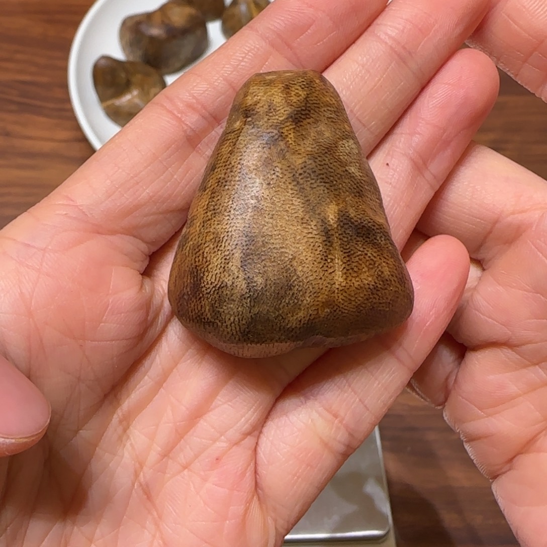 沉香碎屑沉香奇楠小包头6.5克