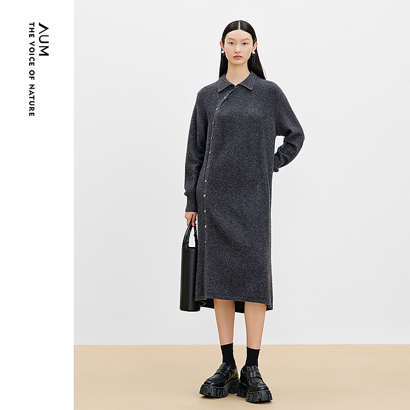 AUM/噢姆秋冬复古休闲气质长袖优雅复古高级女士连衣裙MCEG4L01M