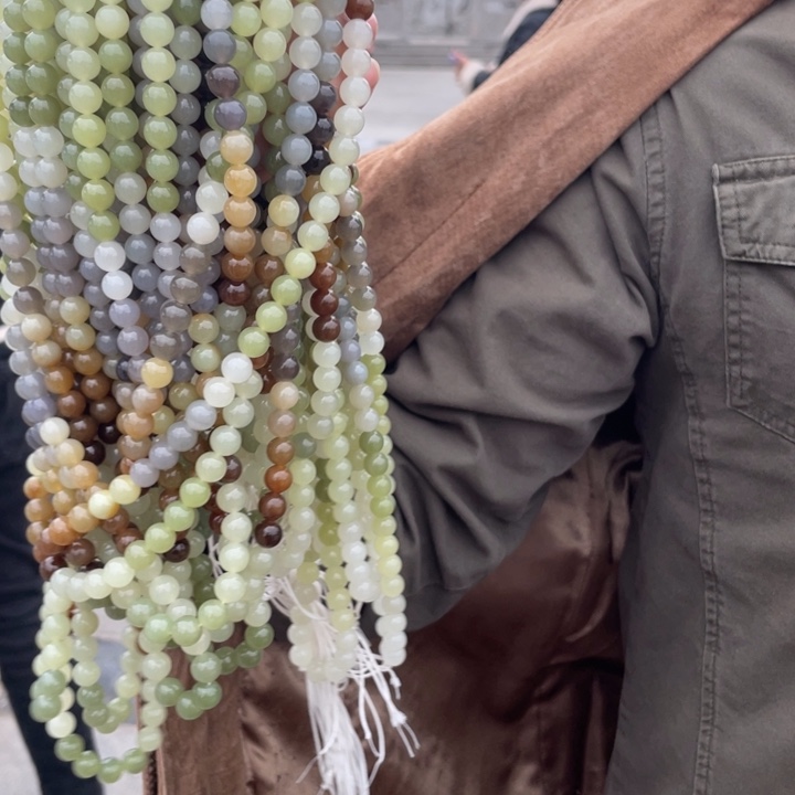 和田玉未镶嵌手链多样性发货，发其一