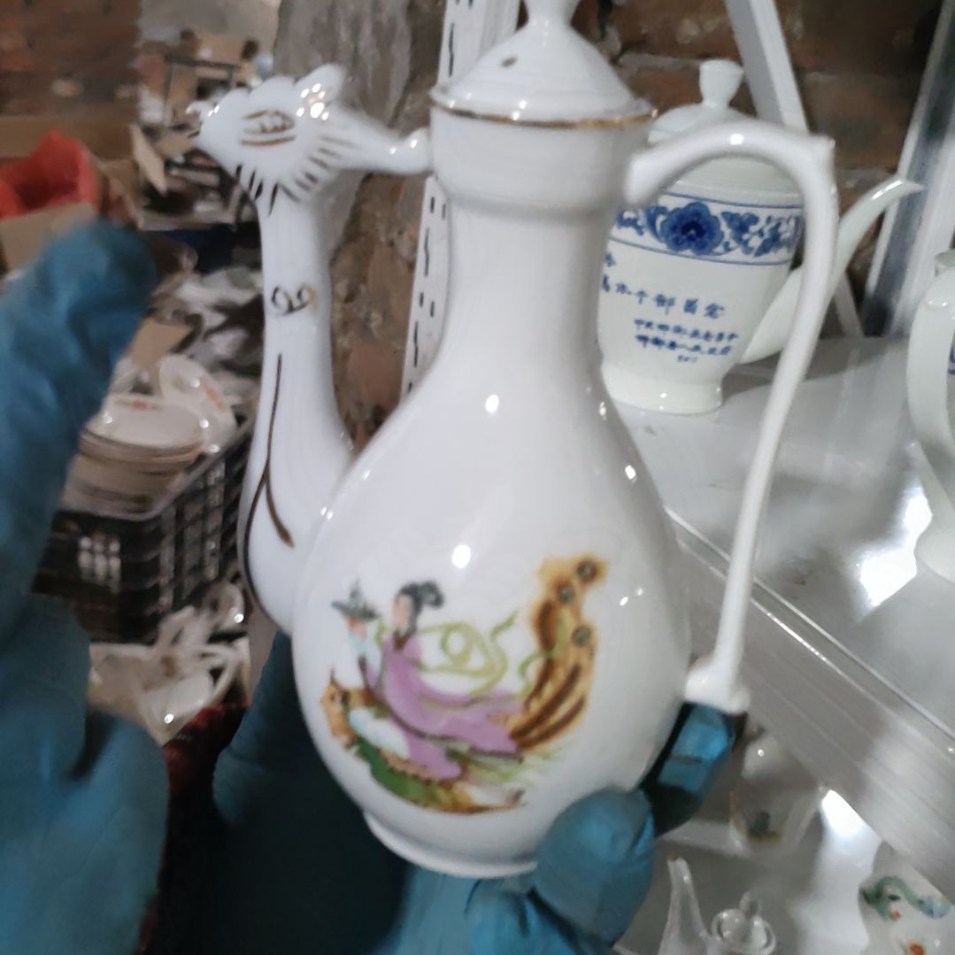 摆件陶瓷盘子碗啥都有