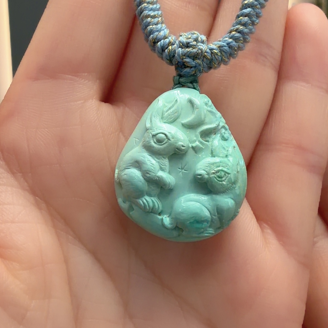 绿松石未镶嵌颈饰