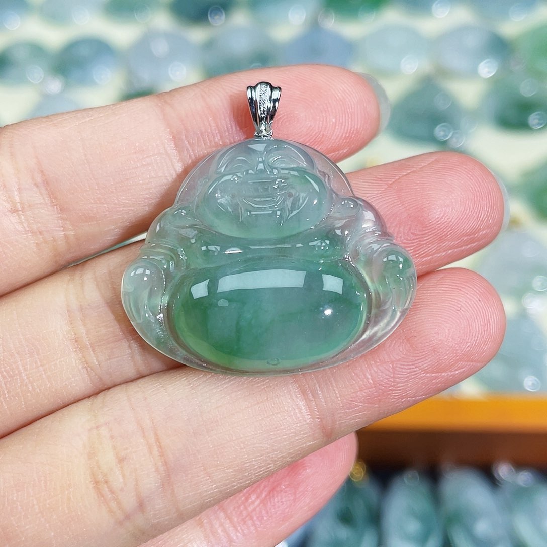 翡翠颈饰18K金镶嵌吊坠