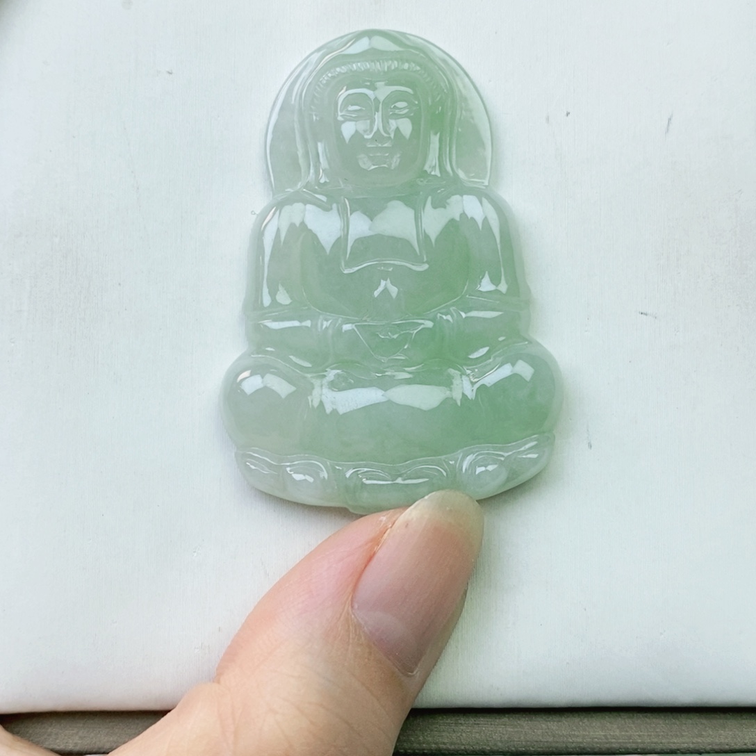 颈饰未镶嵌翡翠观音