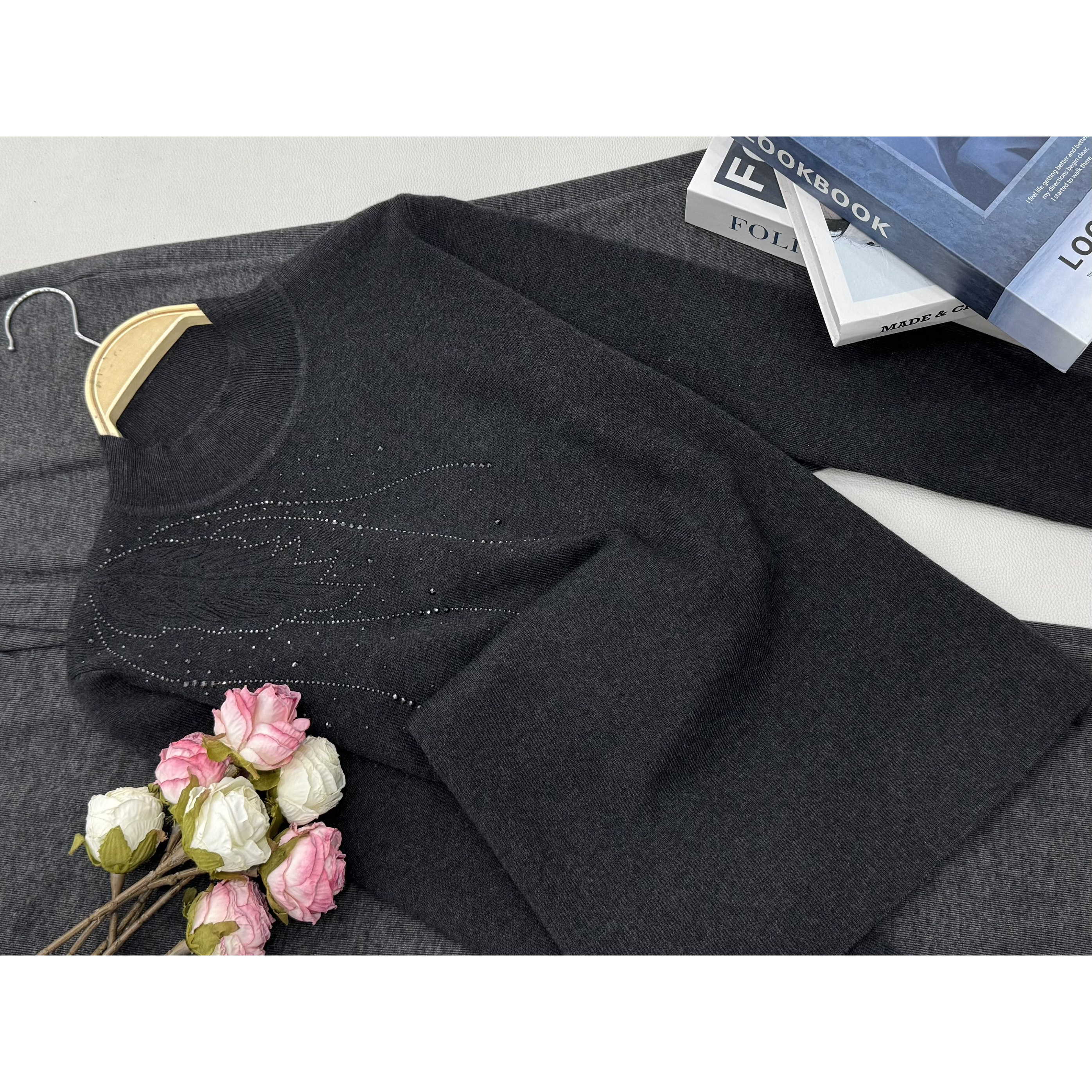 【灰色叶子烫钻套头】秋冬新款时尚长袖针织上衣QC6064