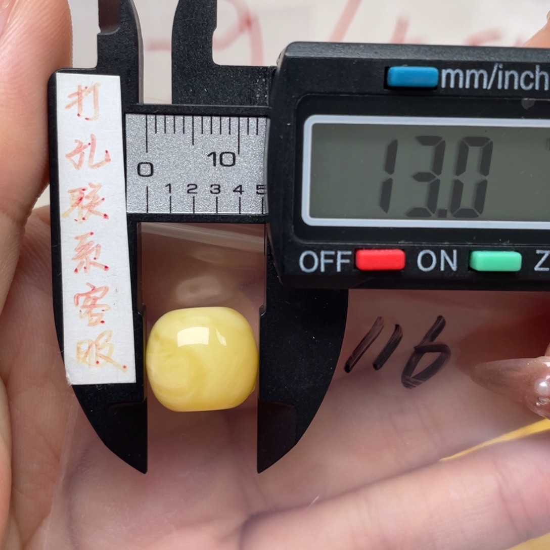 蜜蜡裸石未镶嵌乂**恸蜜蜡