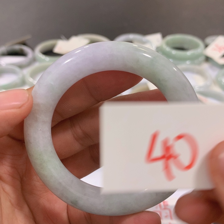 翡翠手镯未镶嵌25558888888889