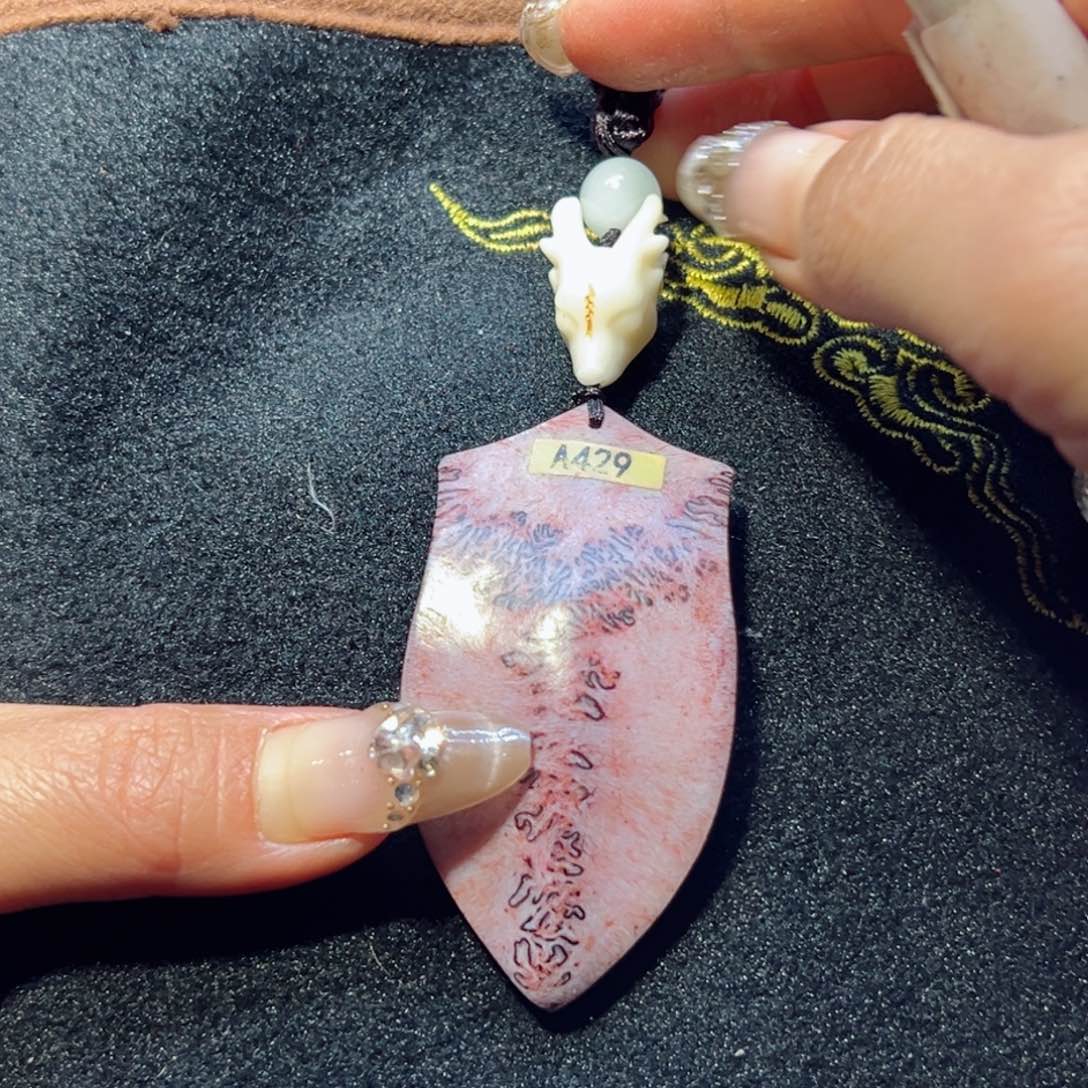 鹿骨把件鹿骨材质