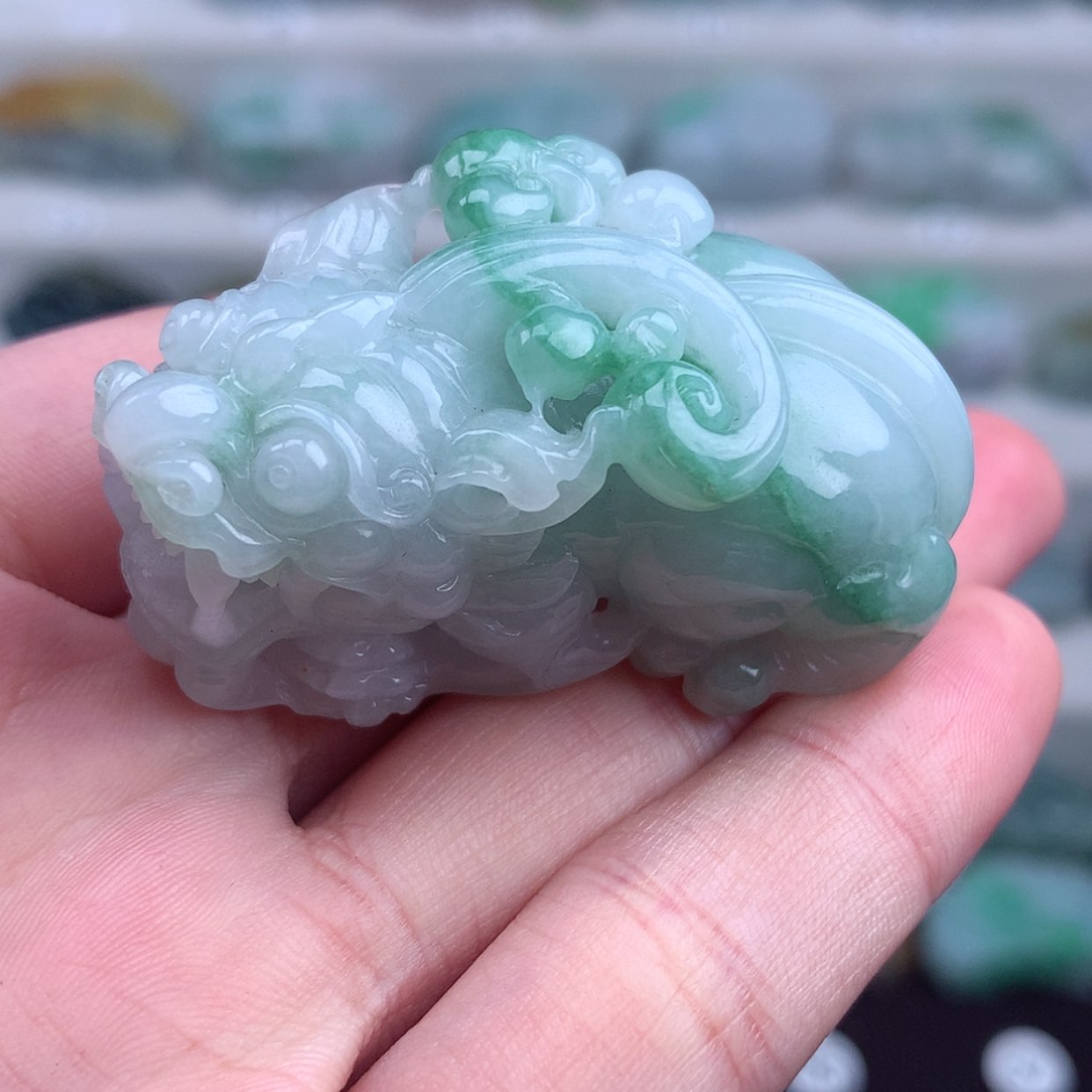 【闪购商品】翡翠未镶嵌颈饰貔貅