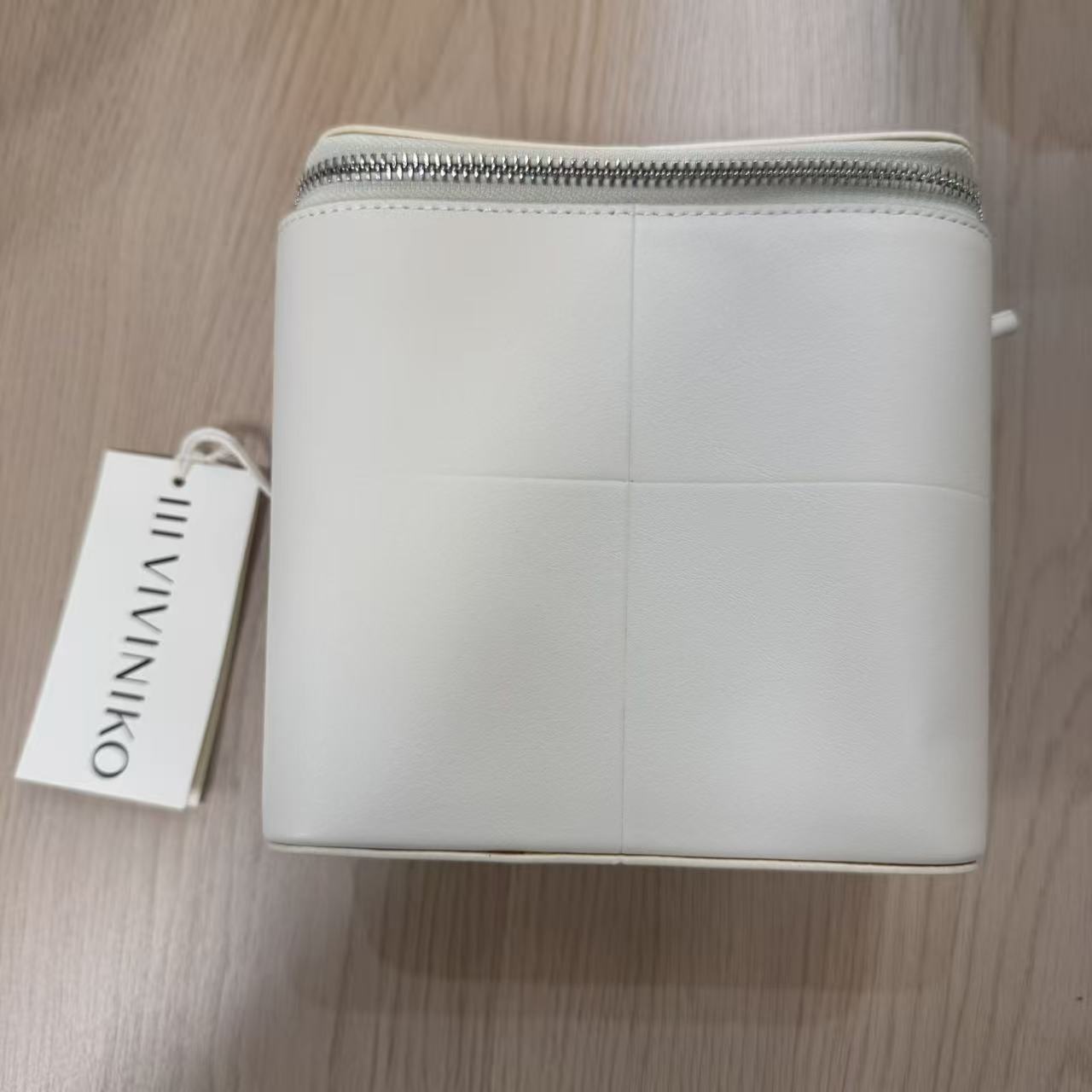 IIIVIVINIKO 女士休闲时尚百搭包包-2135508903A