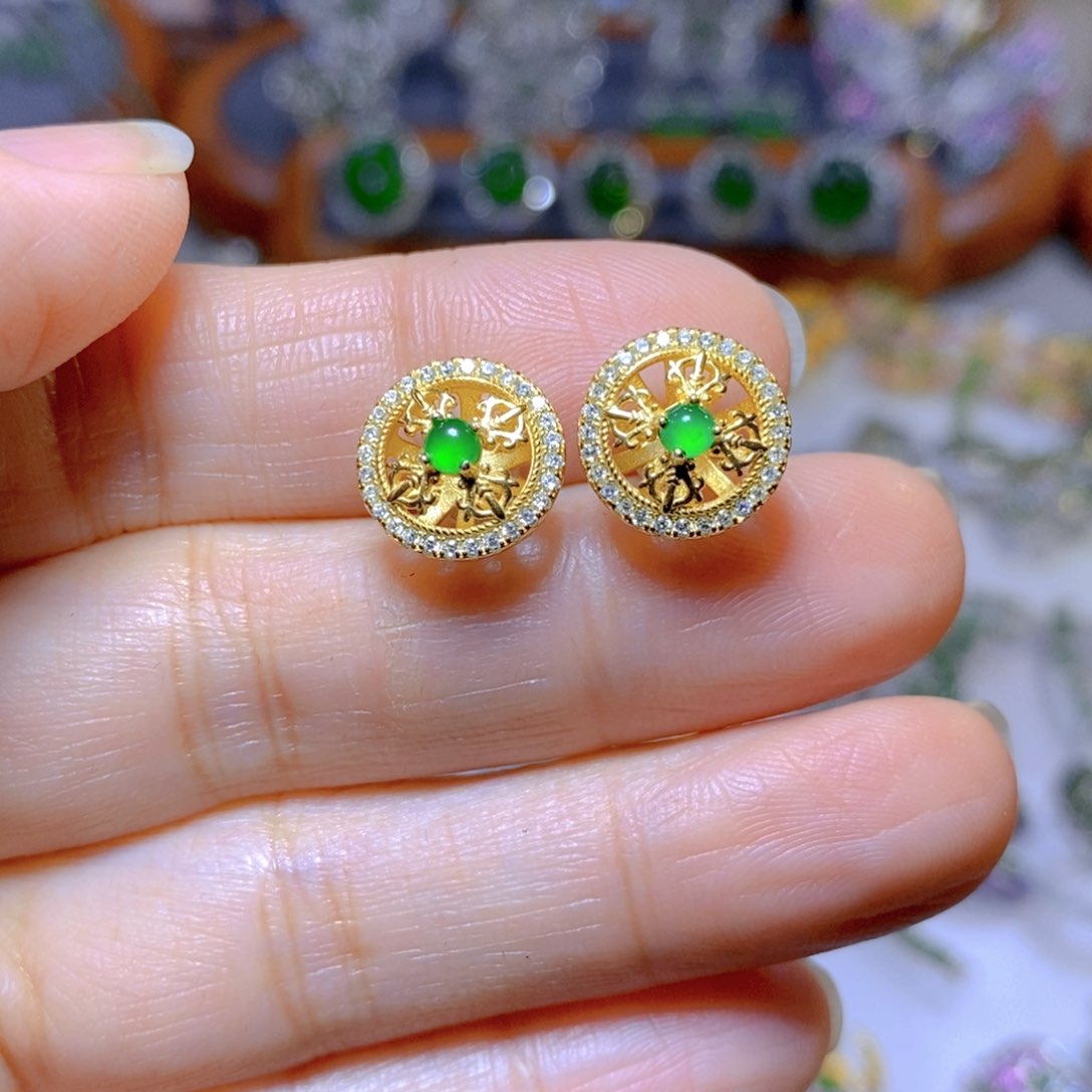 翡翠颈饰银S925镶嵌天然翡翠