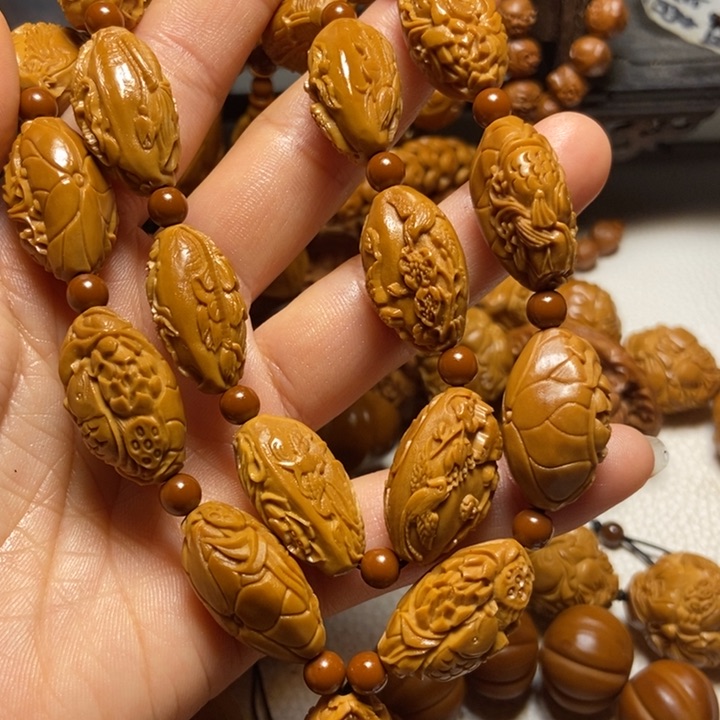 【闪购商品】橄榄核吊坠荷塘月色手持