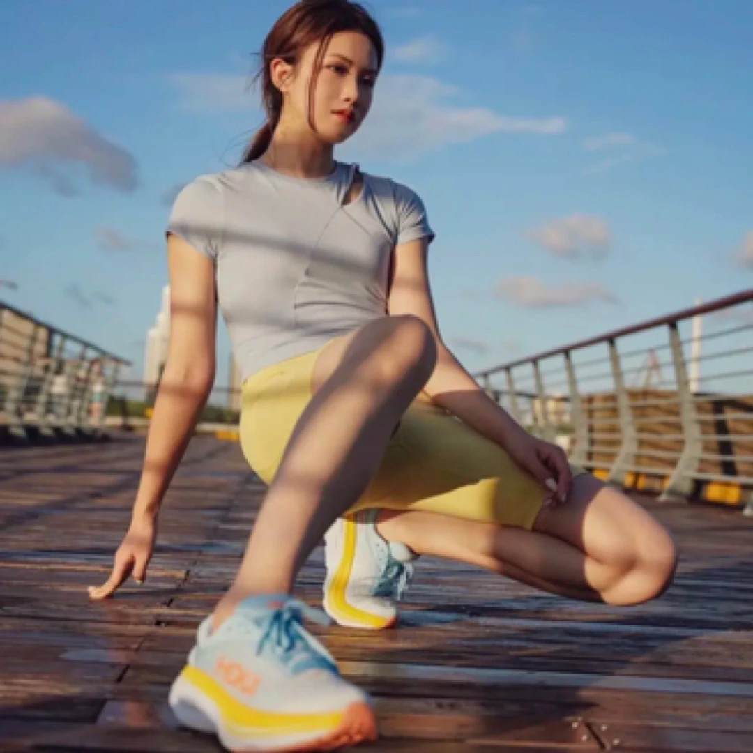 运动风透气训练减震运动跑步休闲鞋