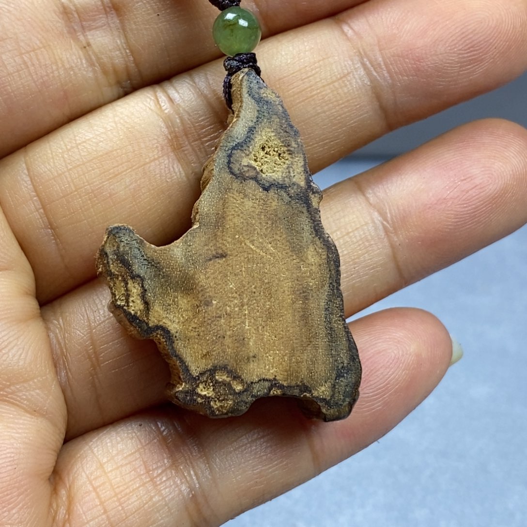 沉香沉香碎屑马泥涝的
