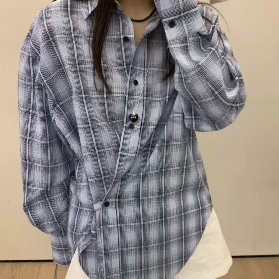 秋季新款百搭显瘦中长款减龄格子长袖衬衫外穿薄款