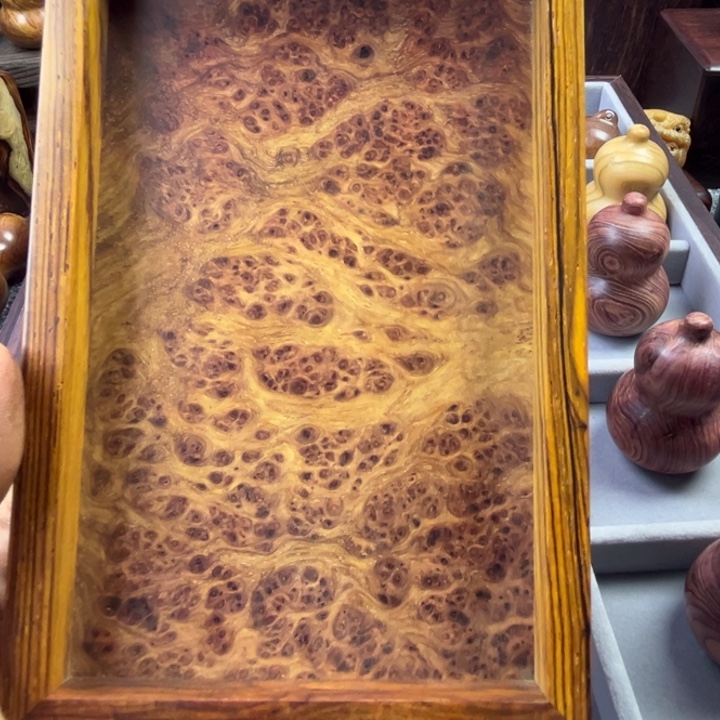 微凹黄檀（南美大红酸枝）微凹配刺猬紫檀瘤疤