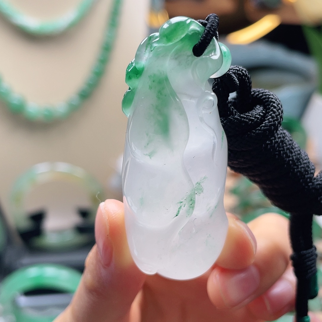 石英质玉挂件未镶嵌