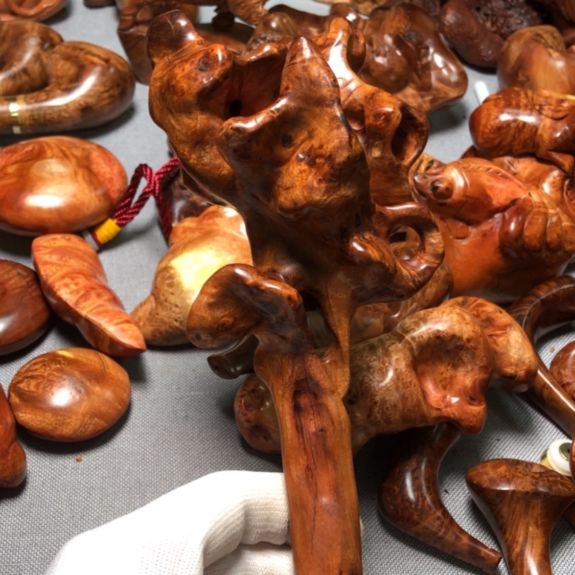 【闪购商品】木麻梨疙瘩火琉璃手把件