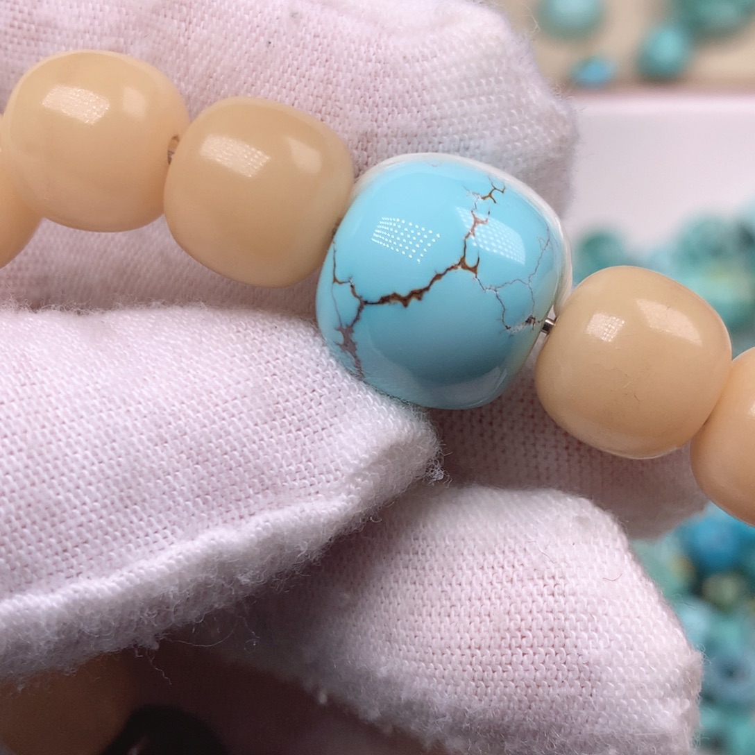 绿松石未镶嵌挂件