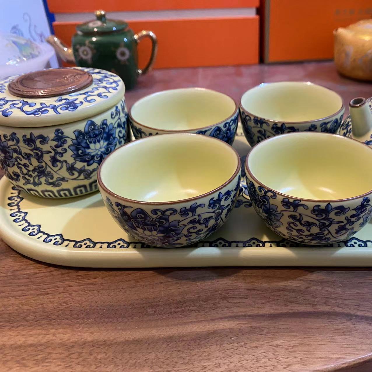 高端茶具-汝窑繁花福气壶+4杯+茶叶罐+茶盘+旅行包