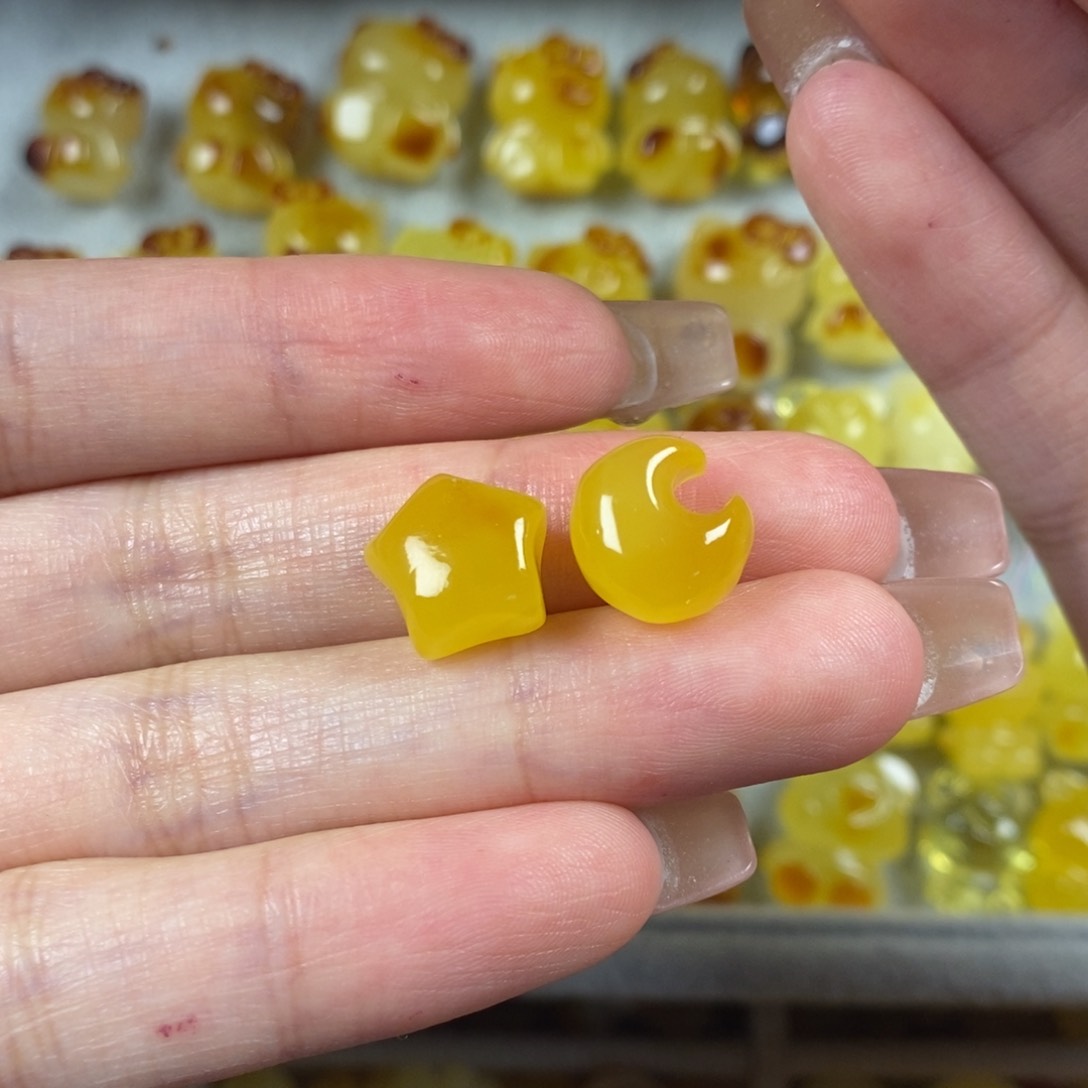 未镶嵌琥珀裸石星星月亮