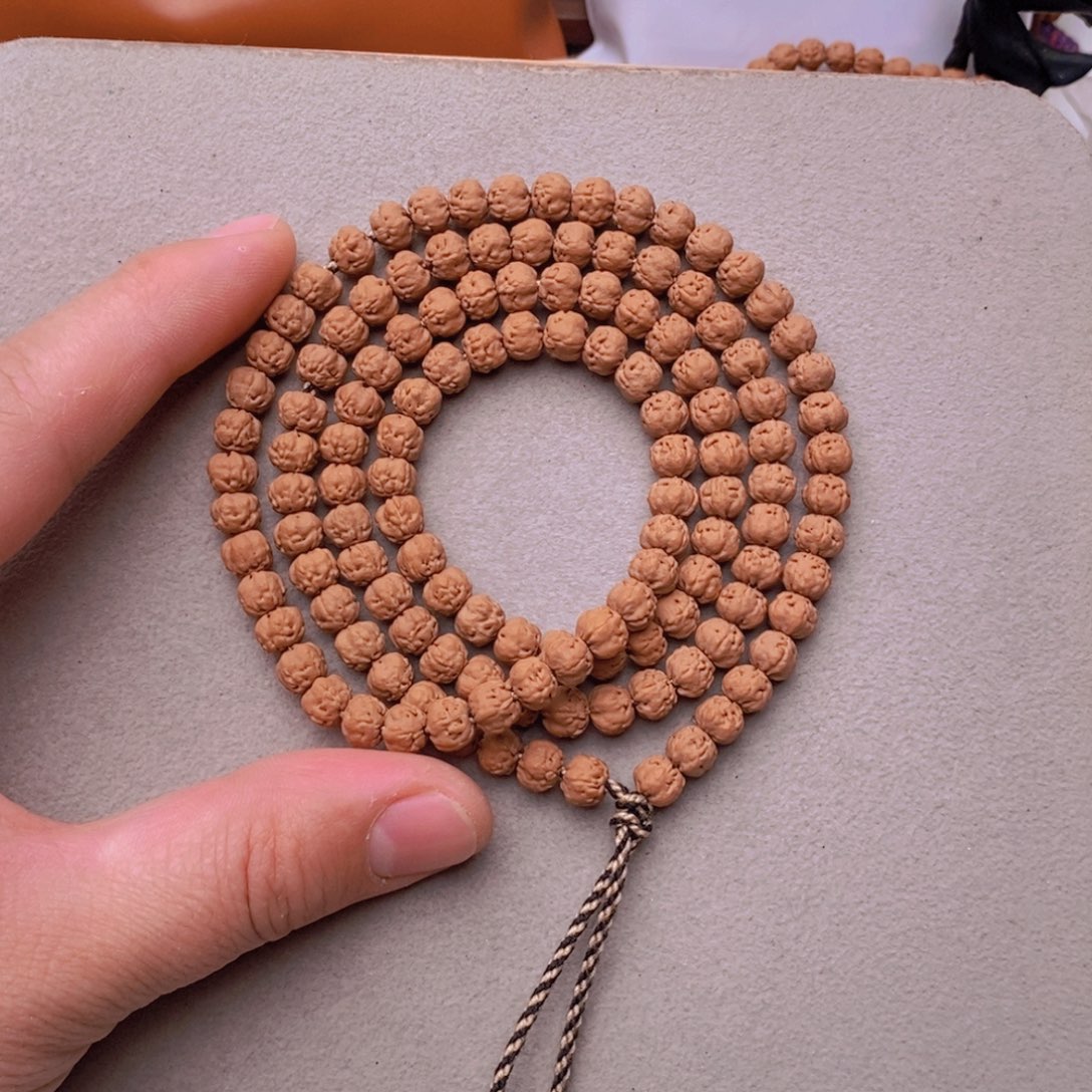 于***%吊坠金刚菩提头挑佛手