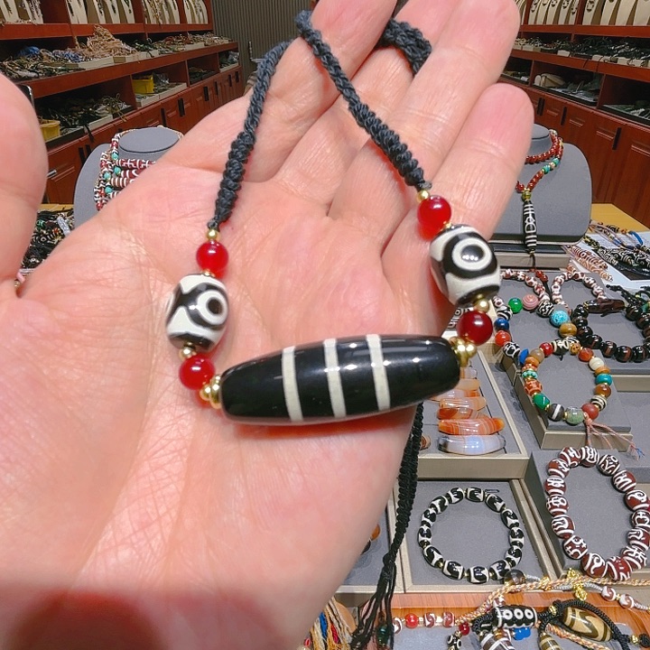 未镶嵌玛瑙/玉髓珠宝奇石