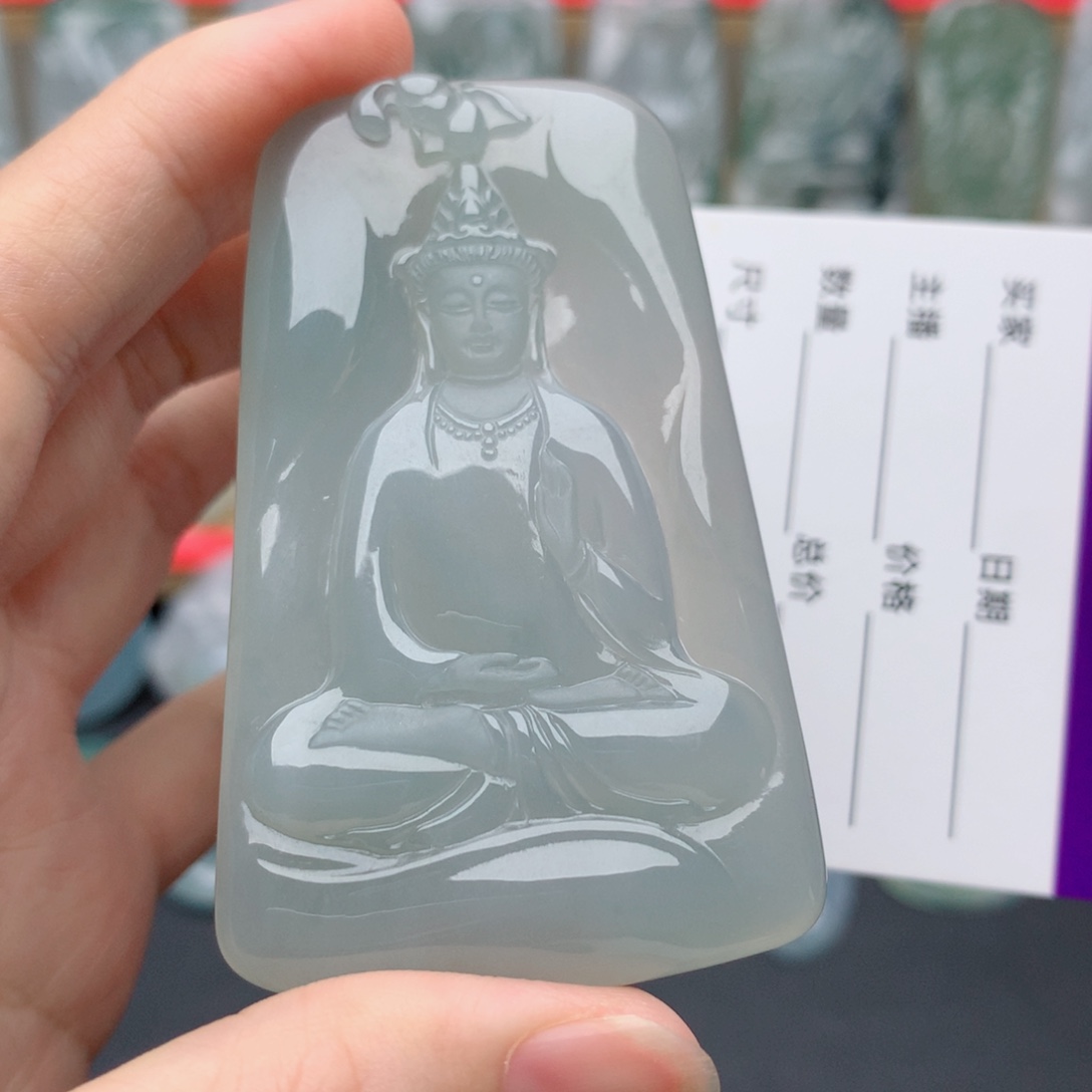 翡翠未镶嵌颈饰素衣