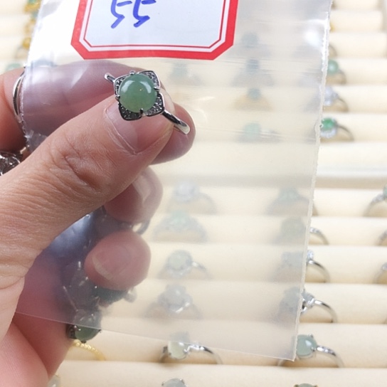 翡翠未镶嵌戒指缅甸