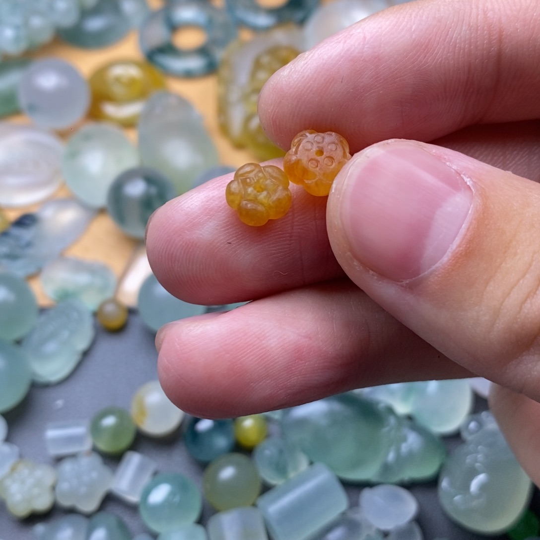 定制翡翠未镶嵌珠子