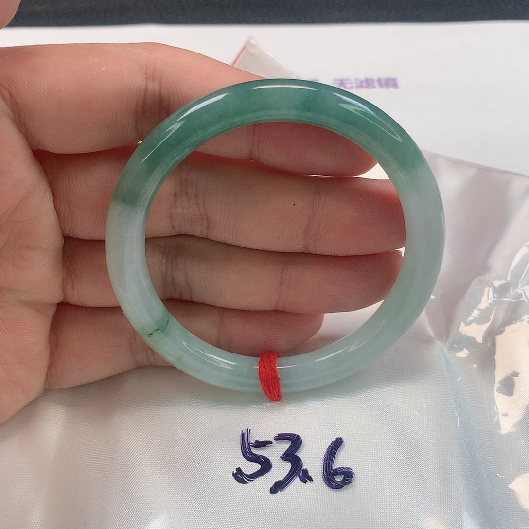 翡翠手镯（圆镯）未镶嵌290号