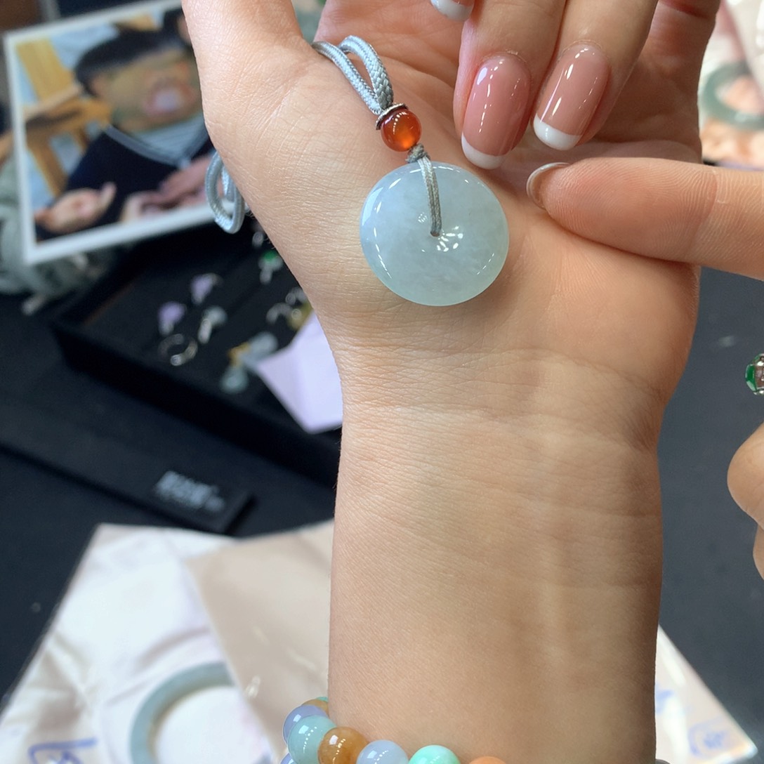 颈饰未镶嵌翡翠买断